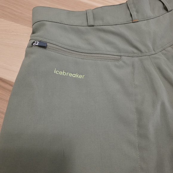Icebreaker Olive Flat Front Womens Shorts - Picture 3 of 7